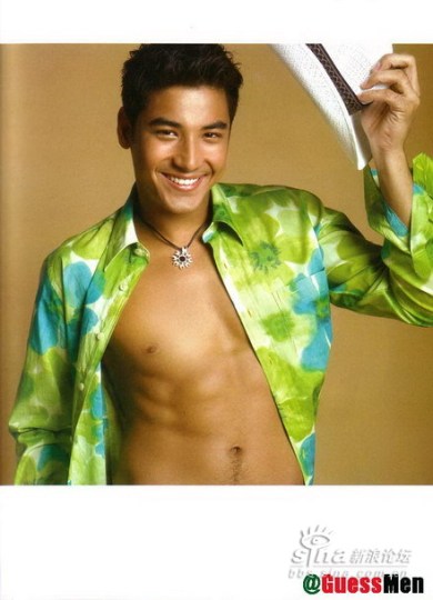 Akihiro Sato Naked Picture